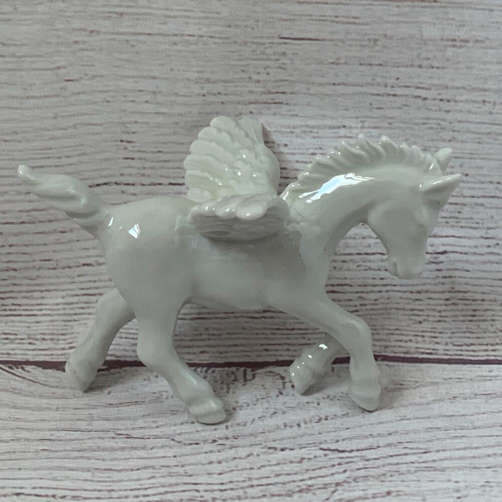 Vintage White Ceramic Pegasus Figurine Statue Small Horse with Wings 3 1/8"H